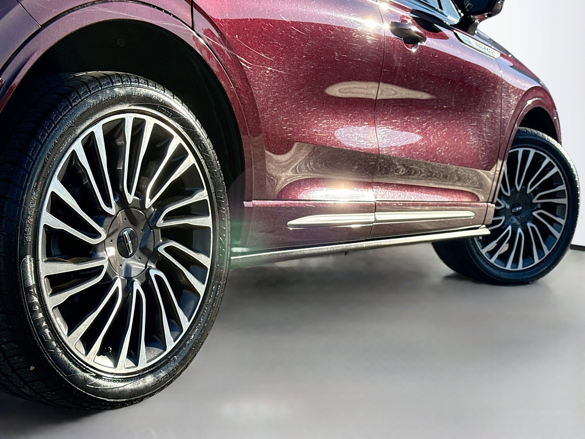 Used 2021 Lincoln Corsair Reserve image 16