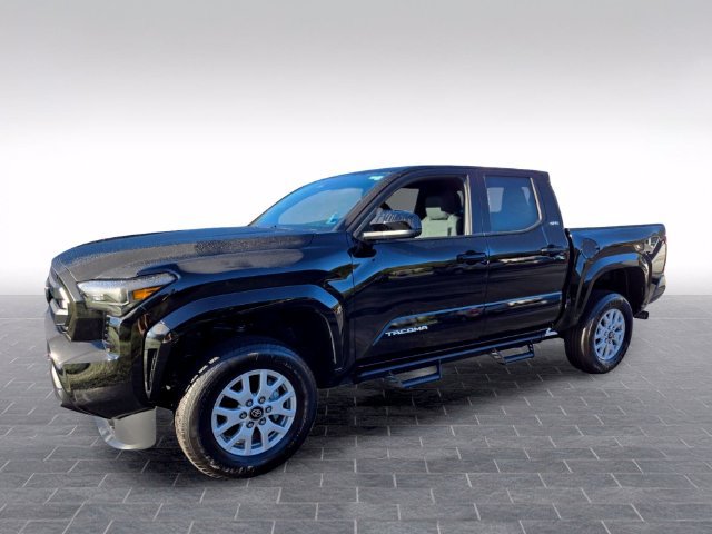 Used 2026 Toyota Tacoma SR5 AWD/4WD image 3