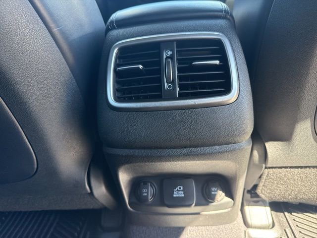 Used 2019 Kia Sorento SX image 16