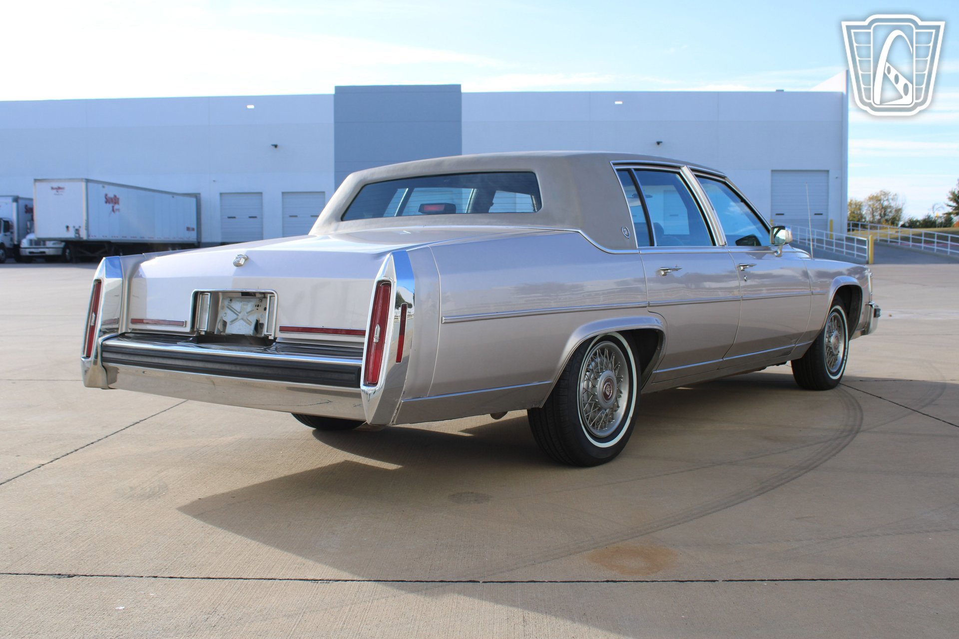 Used 1987 Cadillac Brougham image 16
