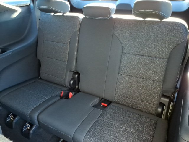 New 2027 Chevrolet Traverse LT w/ LPO, Floor Liner Package AWD/4WD image 9