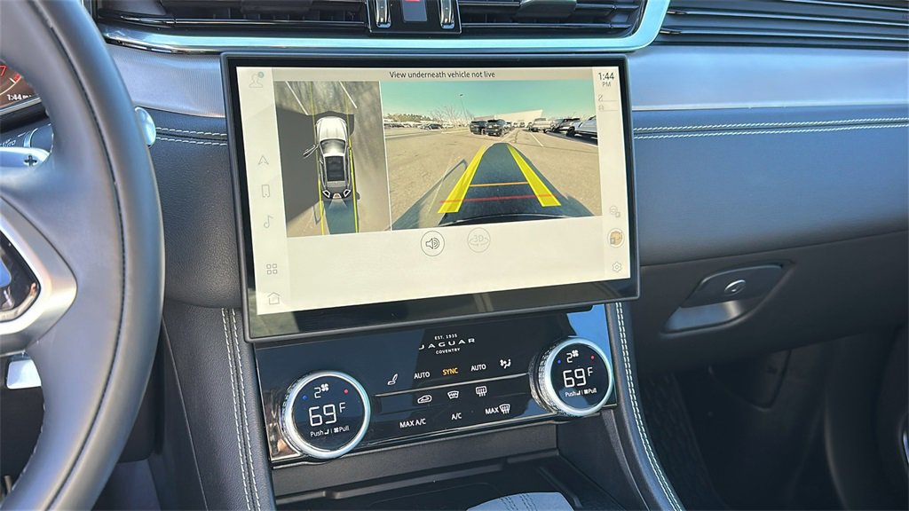 Certified 2025 Jaguar F-PACE R-Dynamic S image 15