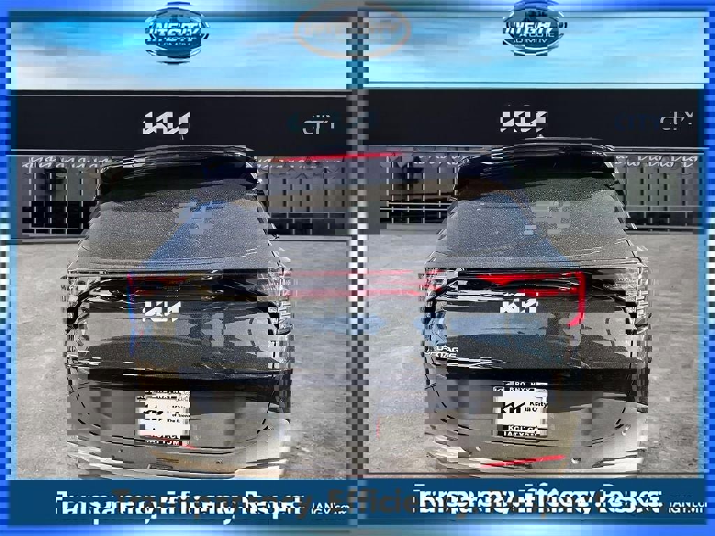 Certified 2026 Kia Sportage EX w/ EX Panorama Roof Package image 4