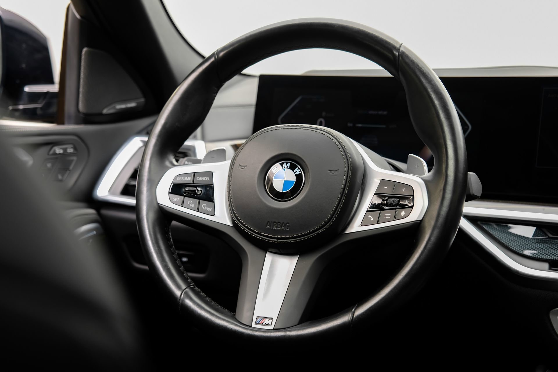 Used 2025 BMW X6 xDrive40i AWD/4WD image 21