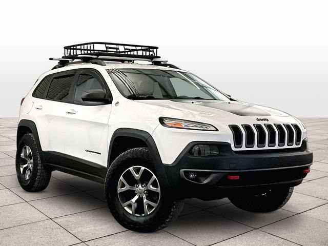 Used 2015 Jeep Cherokee Trailhawk w/ Leather Interior Group AWD/4WD image 3