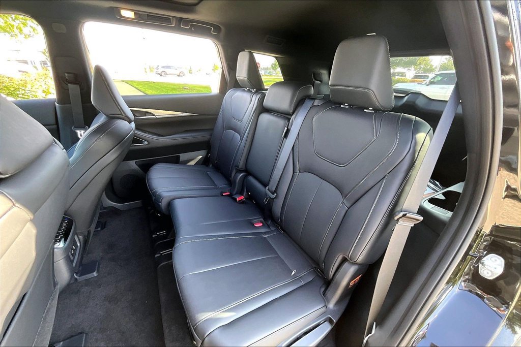 New 2027 INFINITI QX60 Sport w/ Dark Cargo Package AWD/4WD image 10