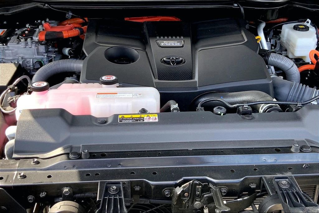 Used 2024 Toyota Sequoia SR5 w/ SR5 Premium Package AWD/4WD image 10