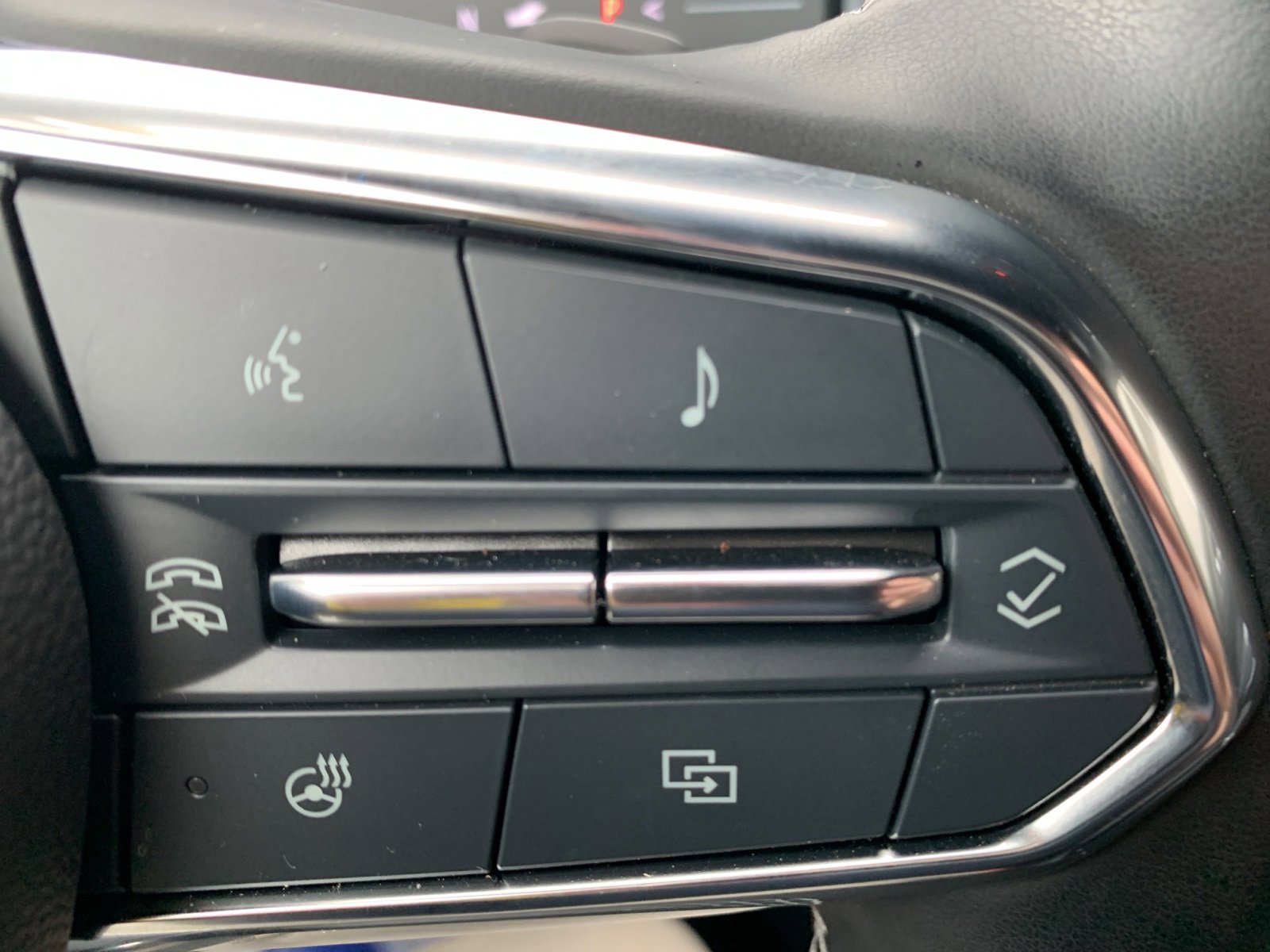 Used 2024 Chevrolet Traverse LT image 34