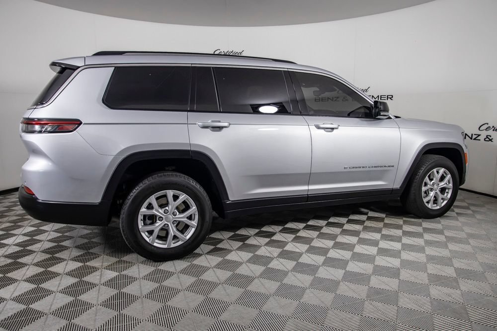 Used 2023 Jeep Grand Cherokee L Limited AWD/4WD image 3