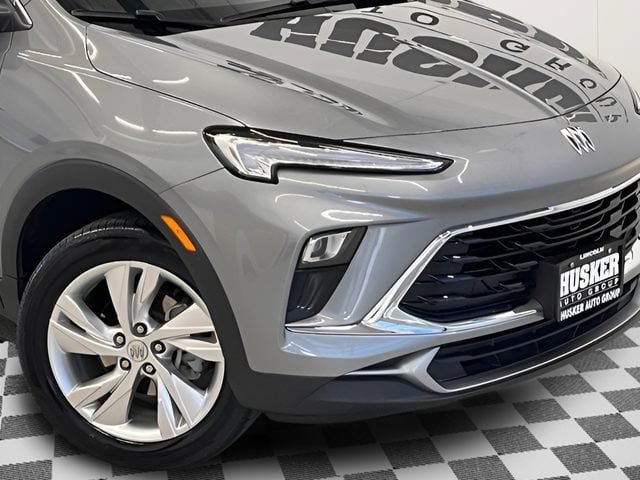 Certified 2025 Buick Encore GX Preferred AWD/4WD image 27