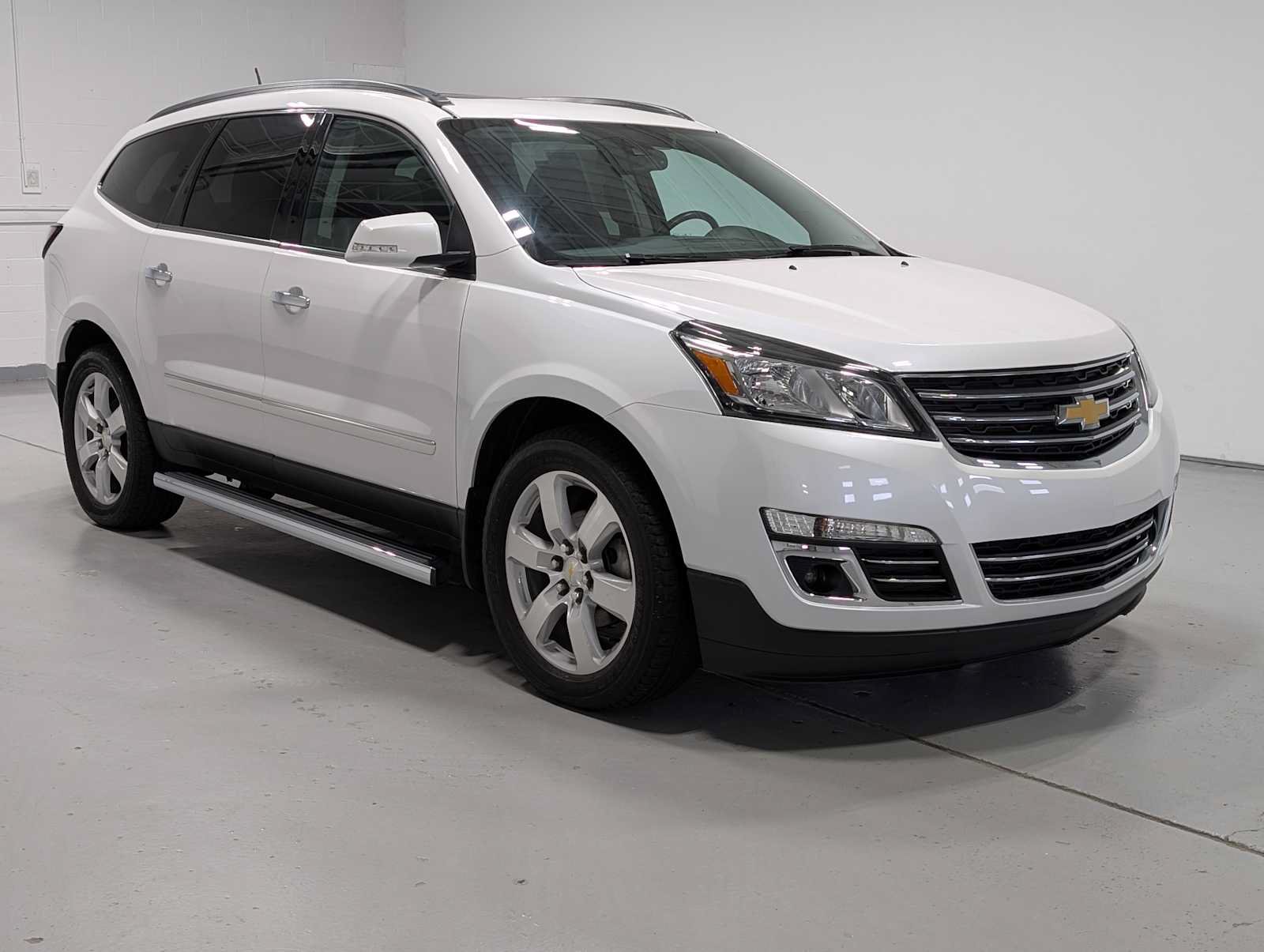 Used 2017 Chevrolet Traverse Premier AWD/4WD image 6