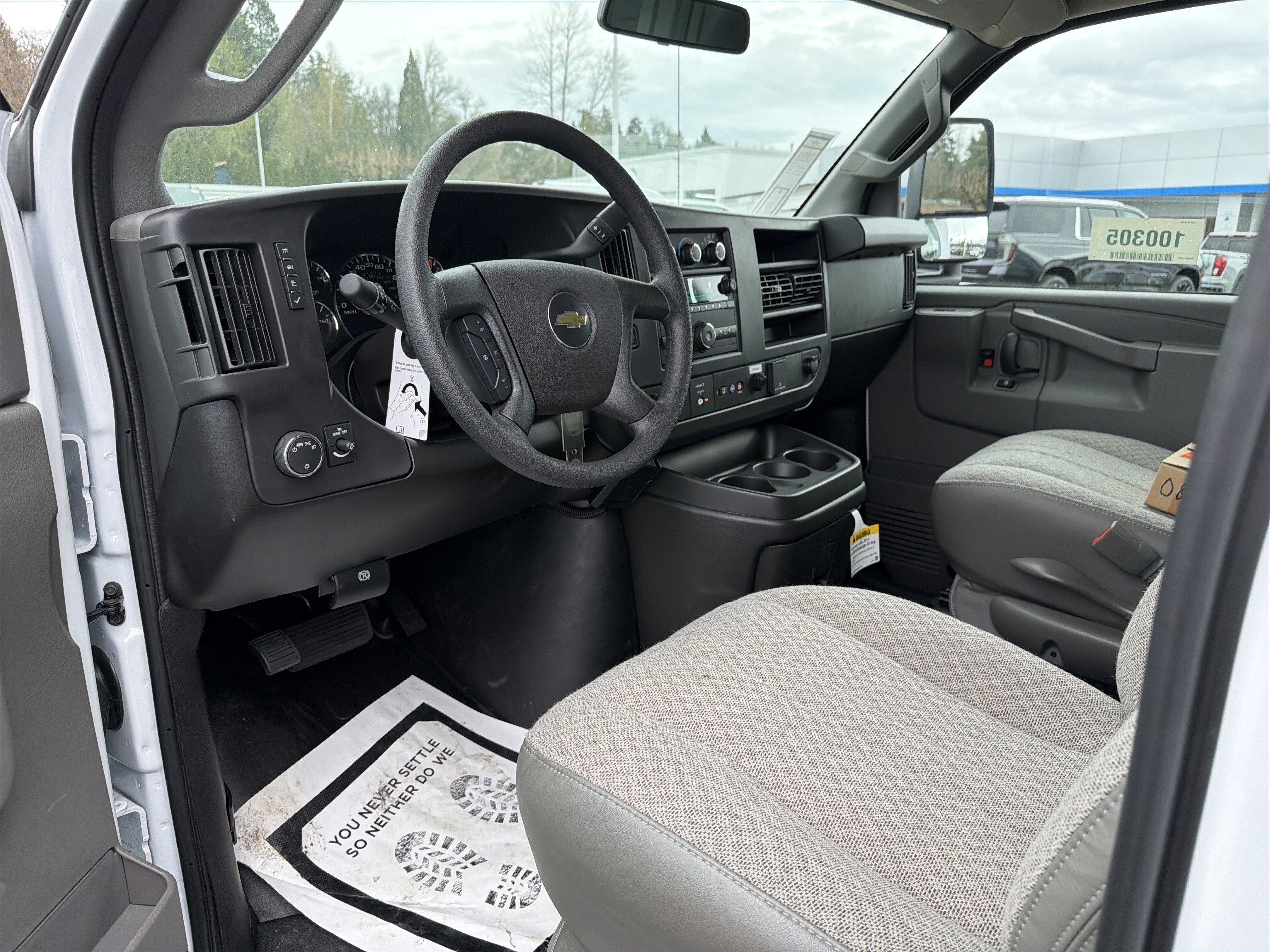 New 2026 Chevrolet Express 3500 w/ Power Convenience Package RWD image 10