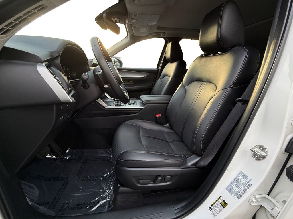 Used 2024 MAZDA CX-90 Plug-In Hybrid w/ Premium Pkg image 9