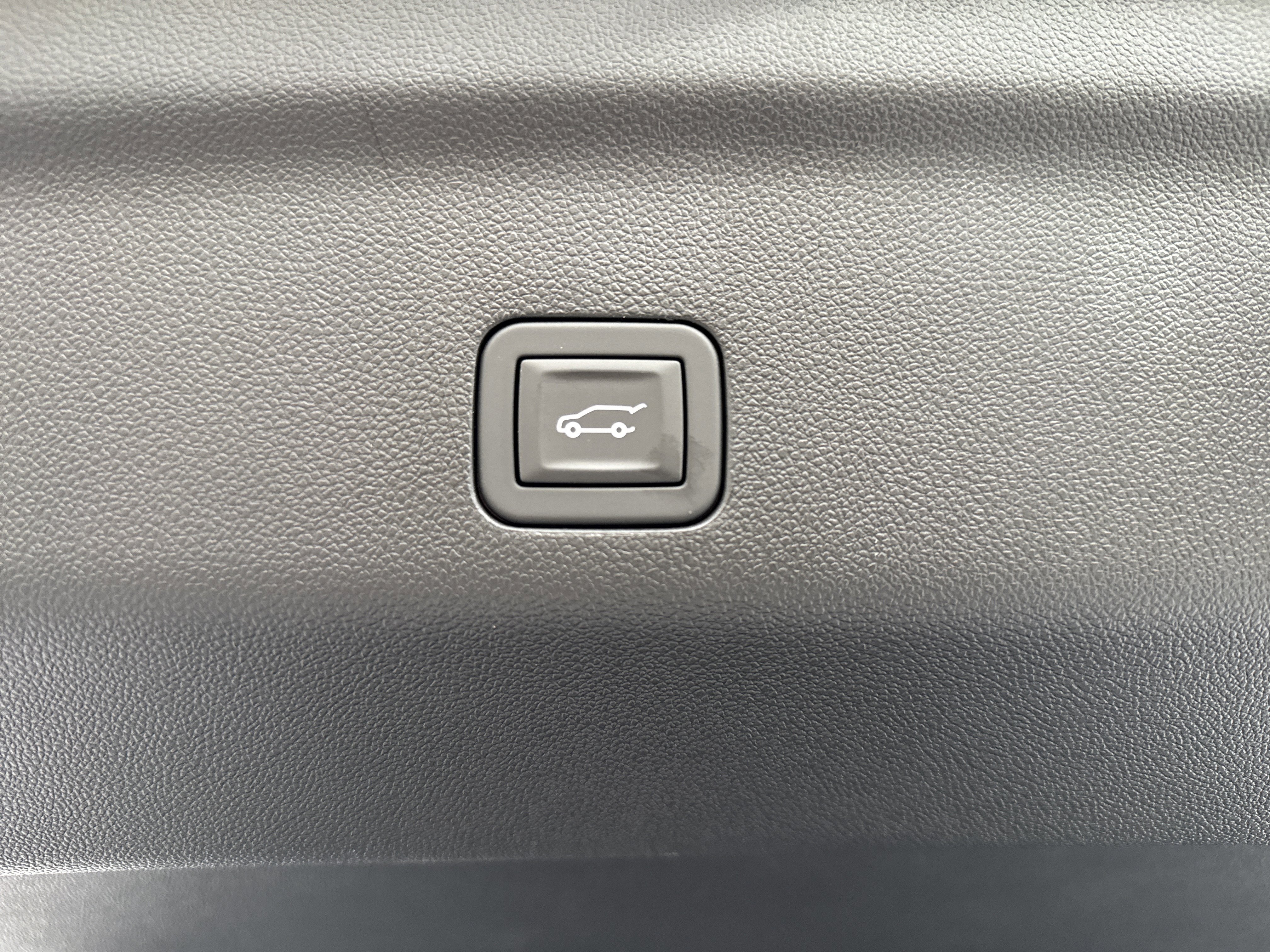 New 2026 GMC Yukon Denali w/ Sun & Power Step Package image 37