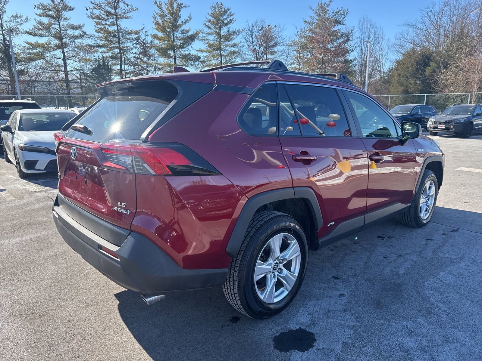 Used 2021 Toyota RAV4 LE image 5
