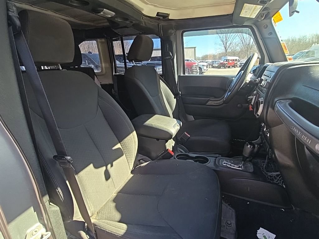 Used 2016 Jeep Wrangler Unlimited Sport image 18