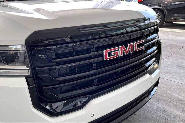 Used 2023 GMC Acadia SLE w/ Elevation Edition FWD image 27
