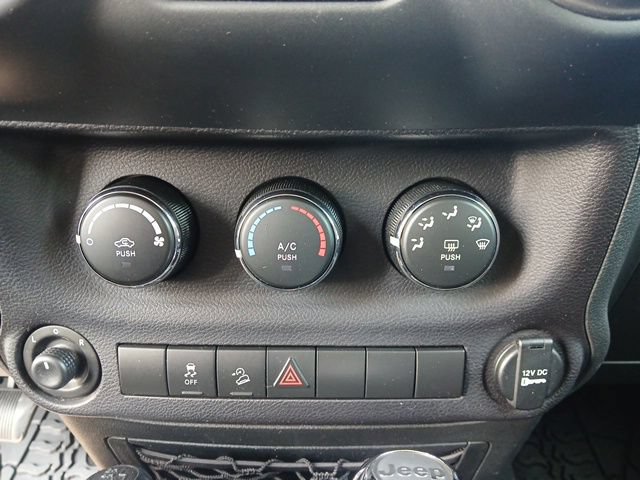 Used 2018 Jeep Wrangler Unlimited Sport S AWD/4WD image 23