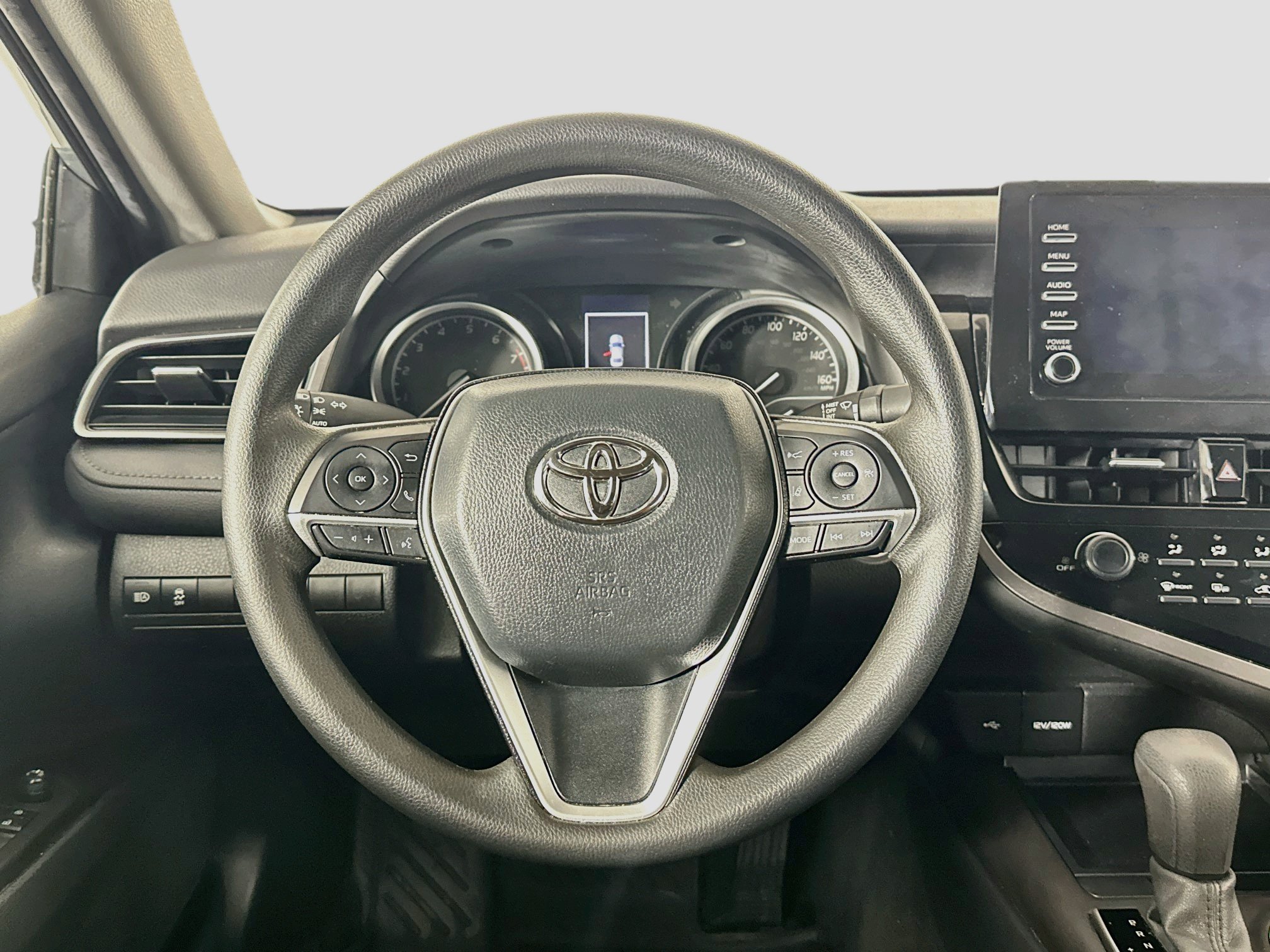 Used 2022 Toyota Camry LE FWD image 18