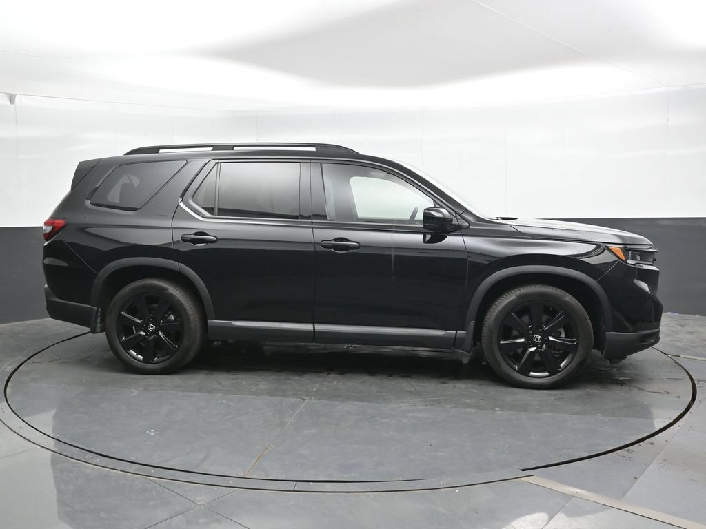 Used 2023 Honda Pilot Elite image 4