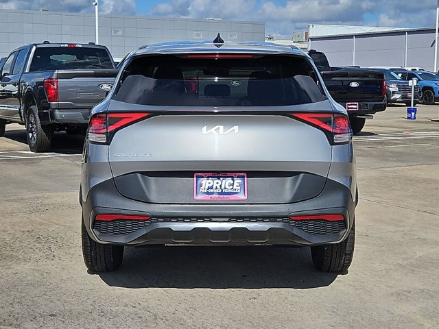 Used 2024 Kia Sportage LX FWD image 7