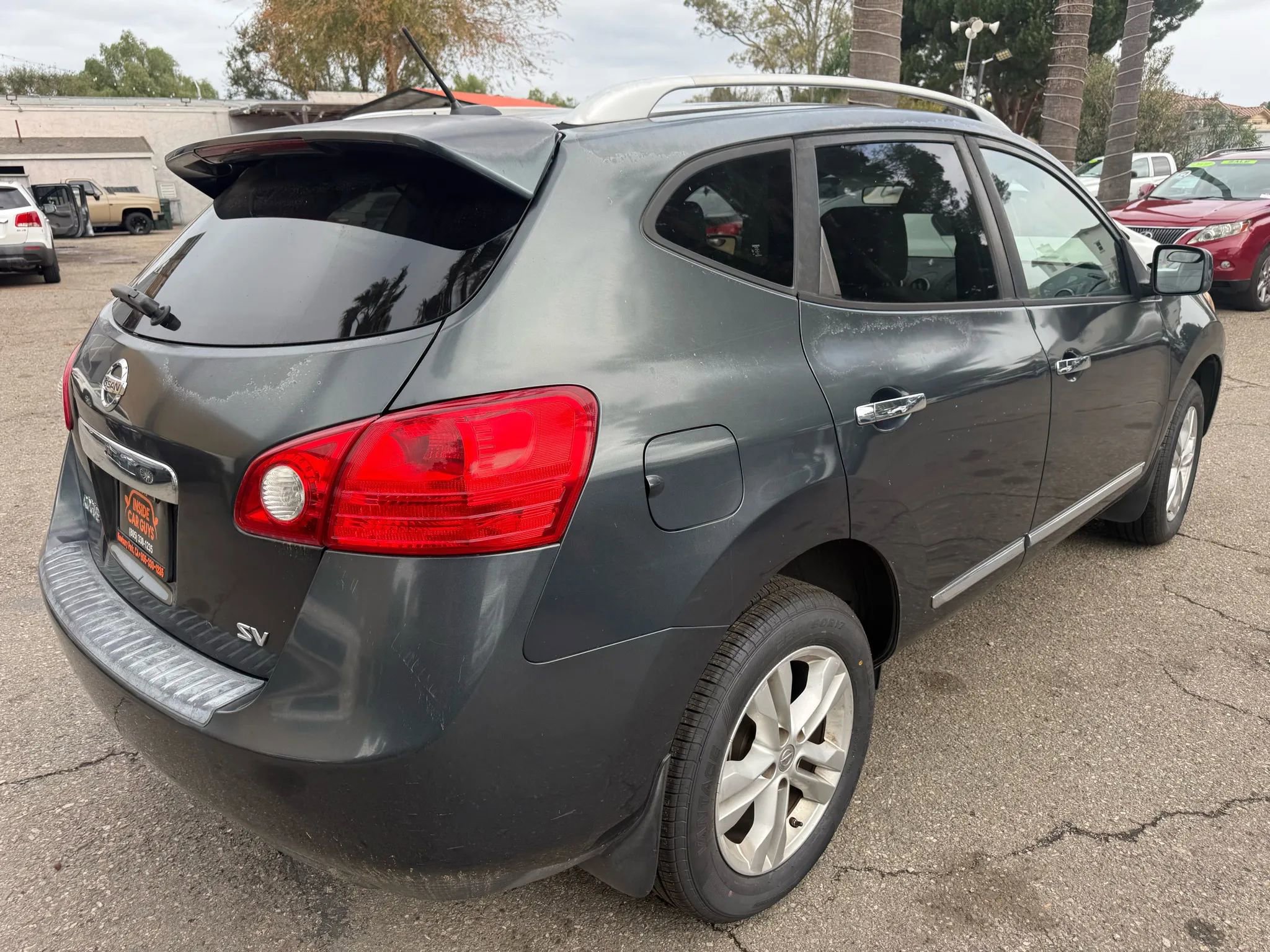 Used 2012 Nissan Rogue SV w/ Premium Pkg image 7