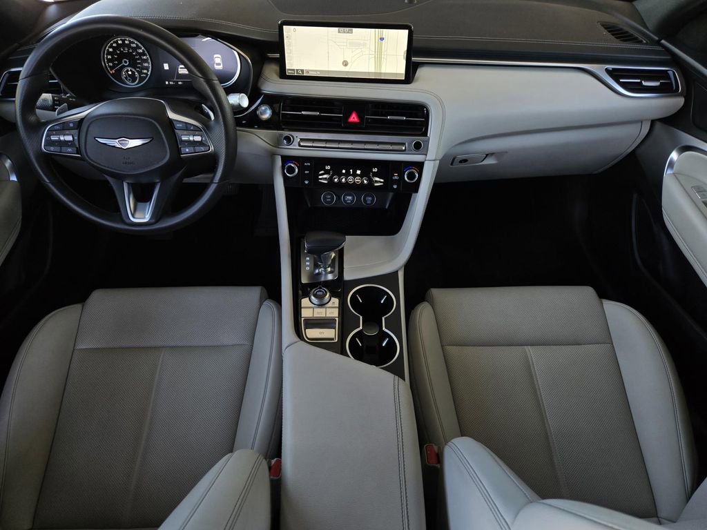Used 2025 Genesis G70 2.5T AWD/4WD image 13