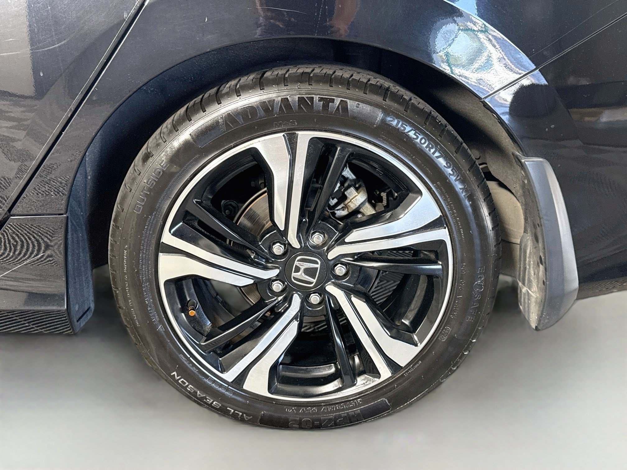 Used 2016 Honda Civic Touring image 37