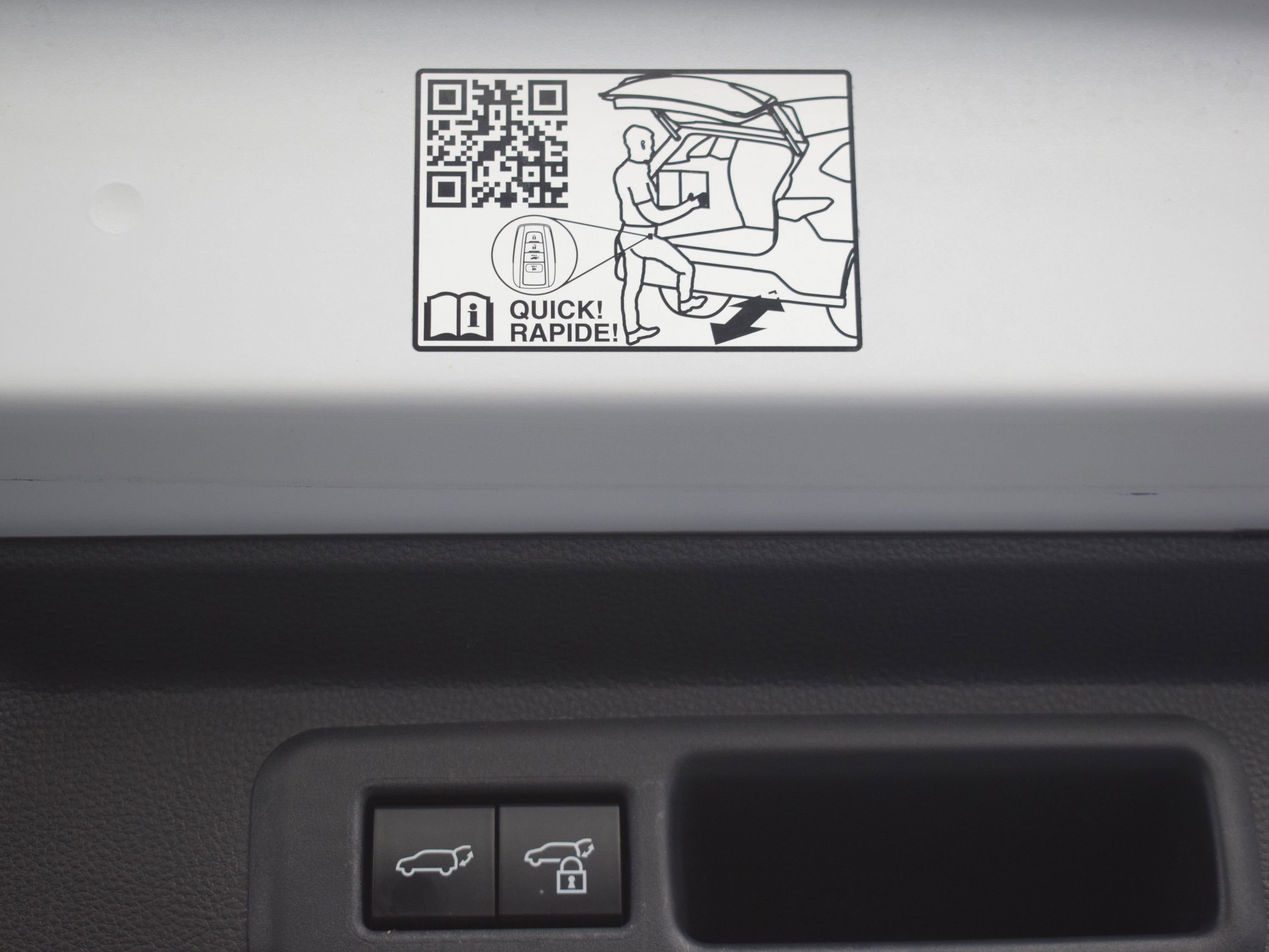 Used 2025 Toyota Sequoia Limited image 19