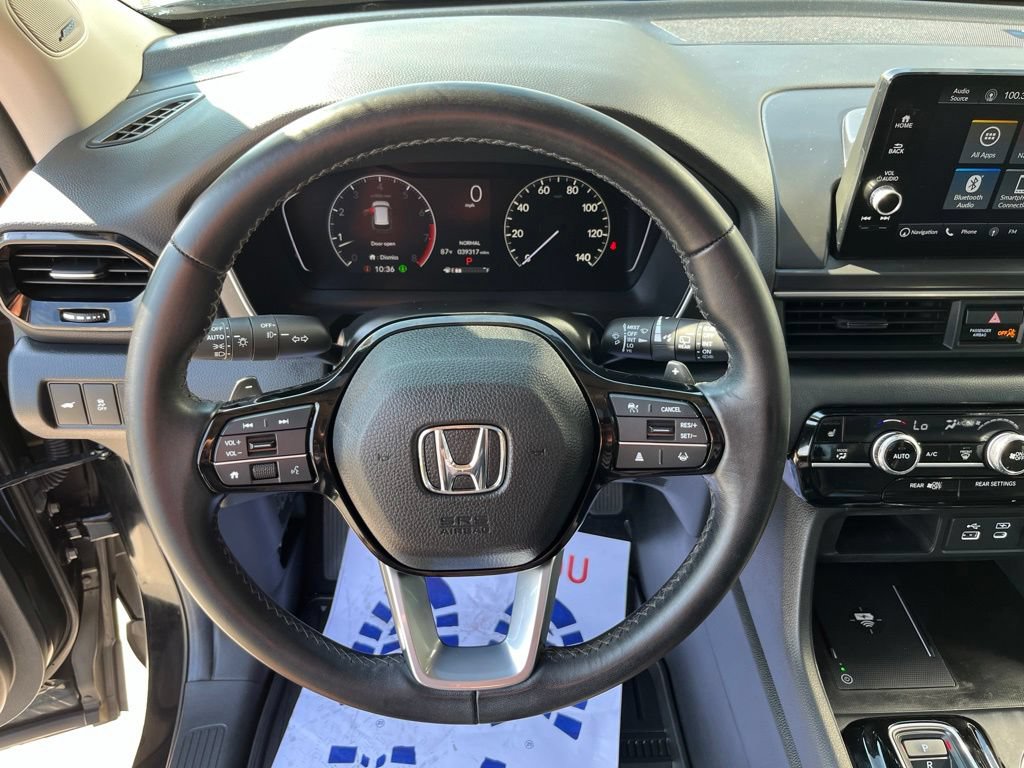 Used 2024 Honda Pilot Touring image 9