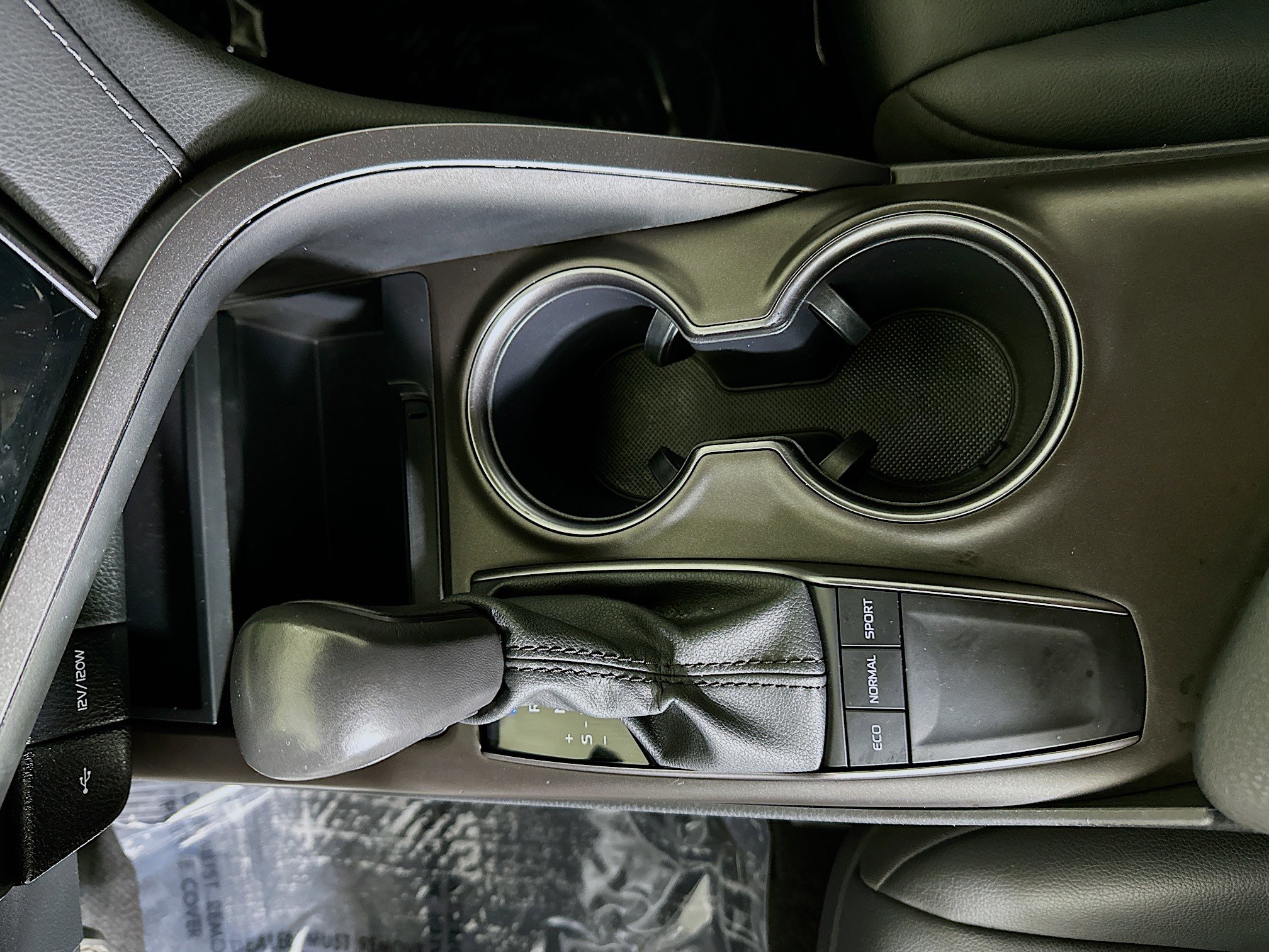 Used 2024 Toyota Camry SE FWD image 20