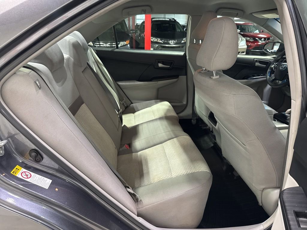 Used 2014 Toyota Camry LE FWD image 31