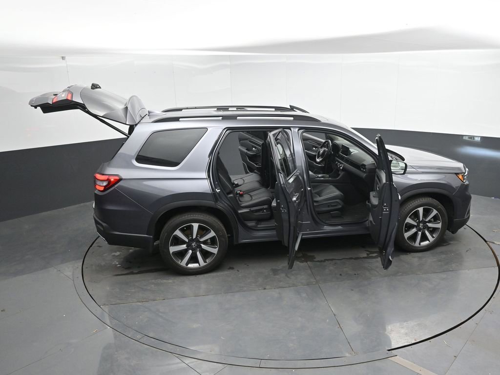 Used 2023 Honda Pilot Elite image 42