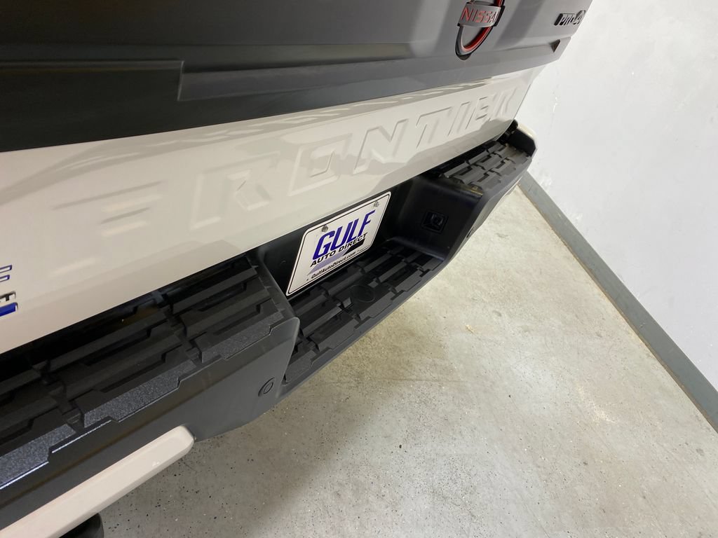 Used 2025 Nissan Frontier PRO-4X AWD/4WD image 18