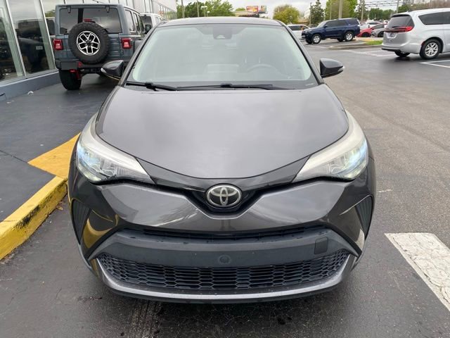 Used 2021 Toyota C-HR LE image 3