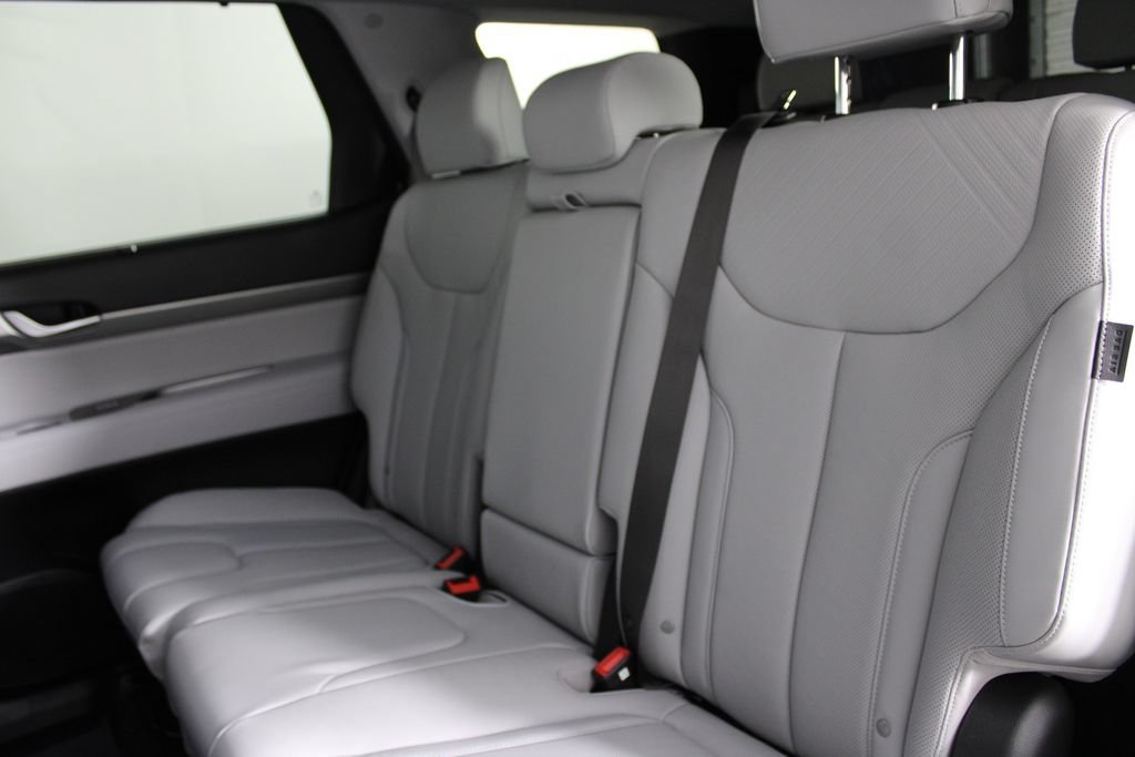 Certified 2025 Hyundai Palisade SEL FWD image 20