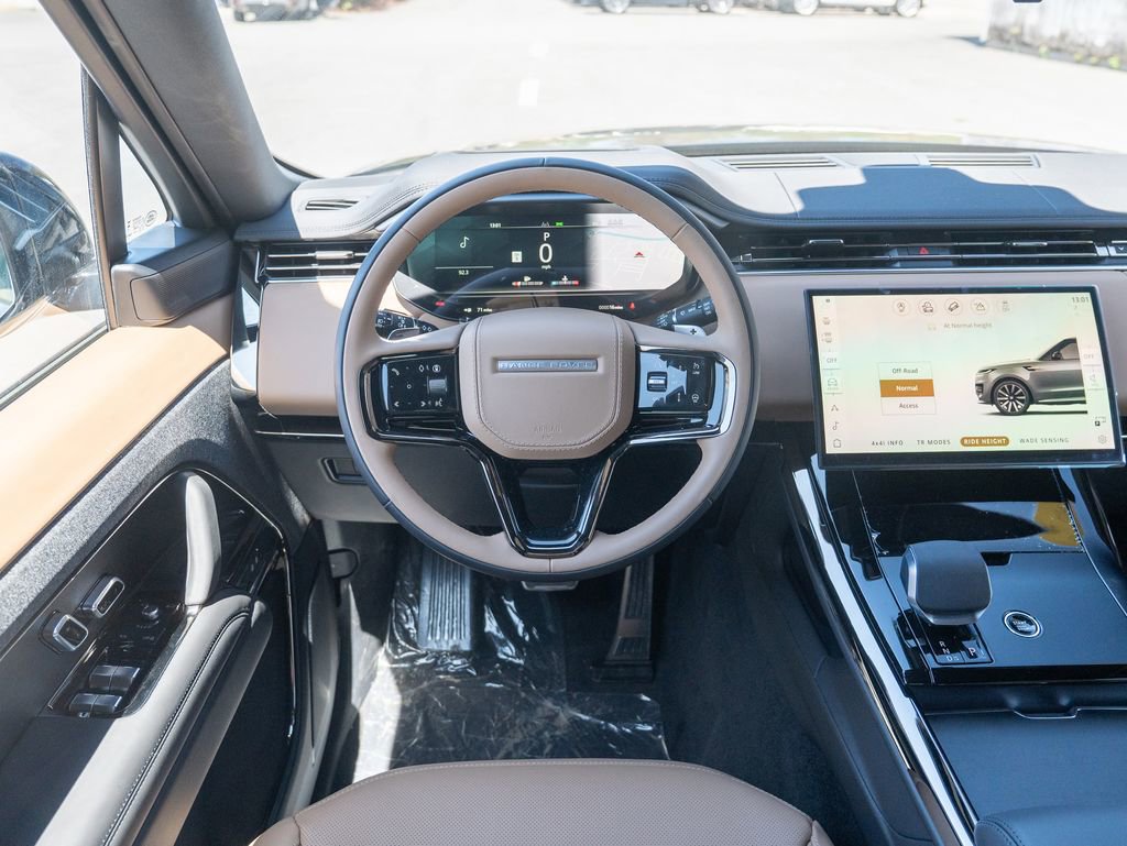 New 2026 Land Rover Range Rover Sport Dynamic SE AWD/4WD image 12