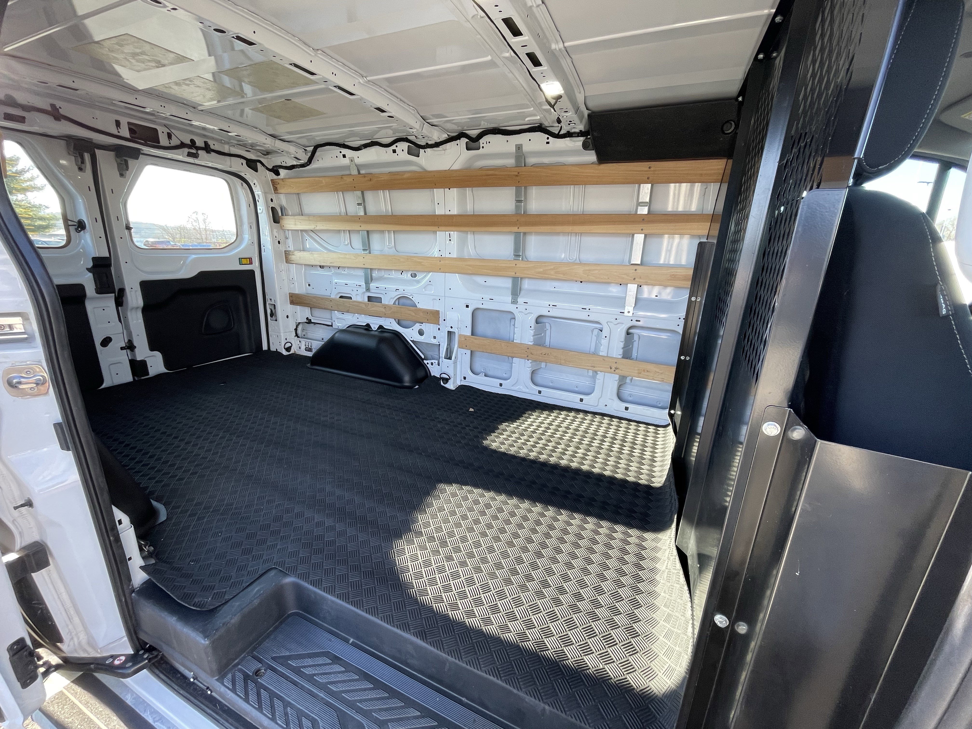 Used 2024 Ford Transit 250 Low Roof w/ Exterior Upgrade Package image 12