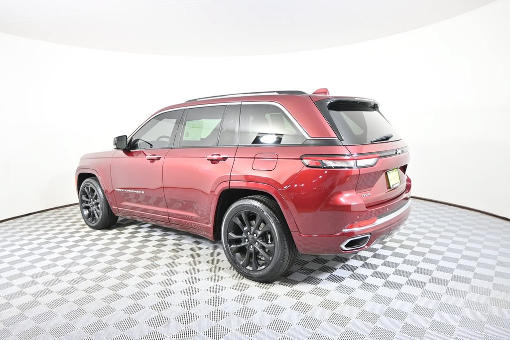 Used 2022 Jeep Grand Cherokee Overland AWD/4WD image 4