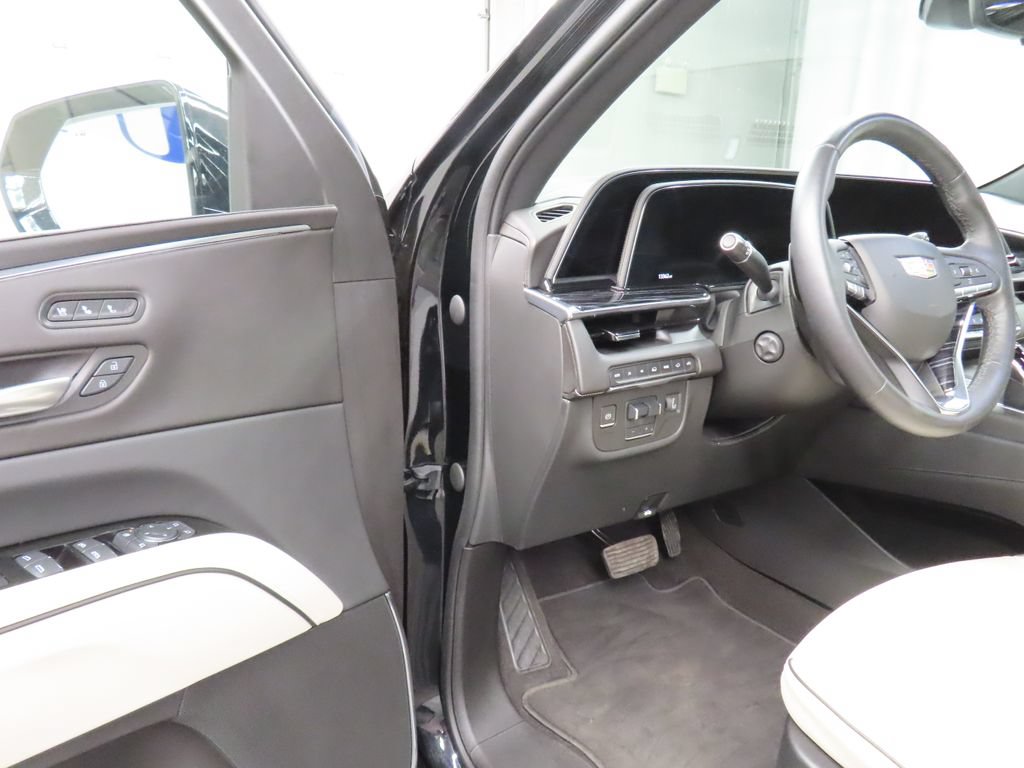 Used 2022 Cadillac Escalade ESV Sport w/ Touring Package AWD/4WD image 61