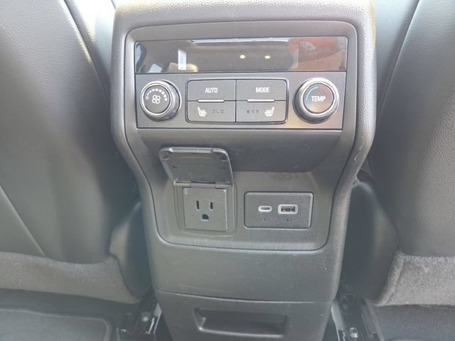 Used 2022 GMC Acadia Denali w/ Denali Ultimate Package AWD/4WD image 20