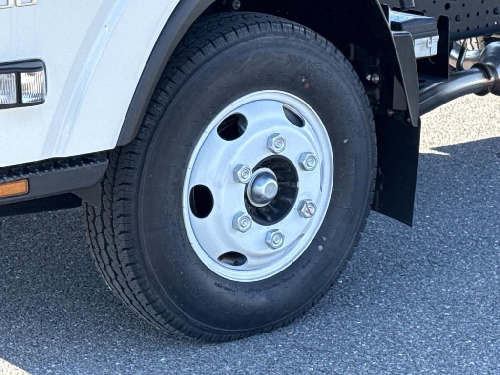 New 2025 Chevrolet Low Cab Forward RWD image 16