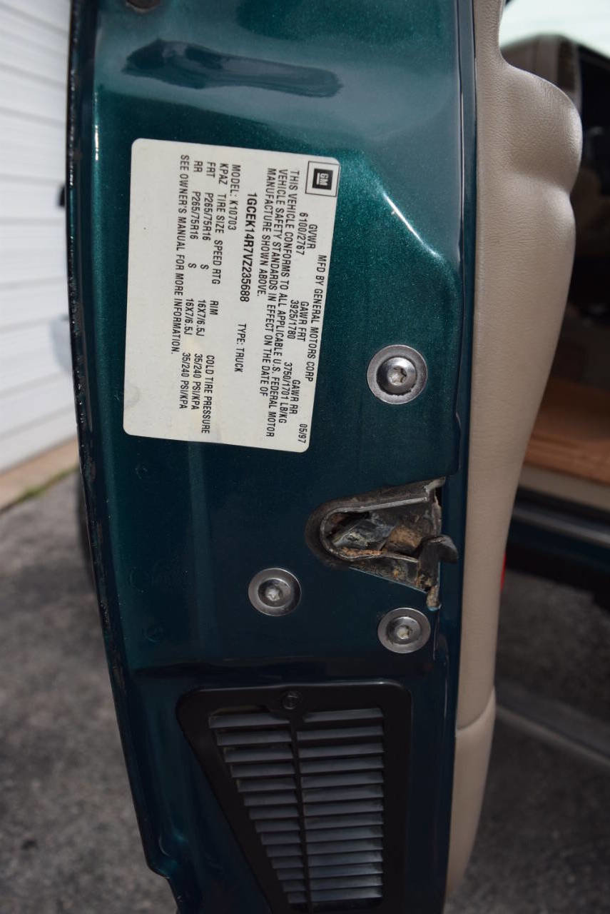 Used 1997 Chevrolet Silverado 1500 4x4 Regular Cab w/ Preferred Equipment Group 2 image 44