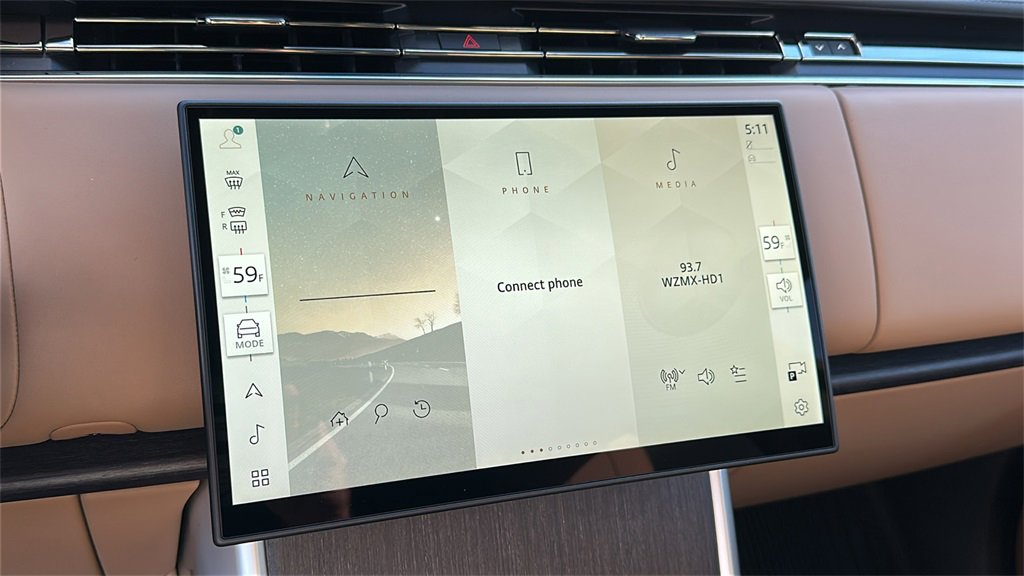 New 2025 Land Rover Range Rover SE image 17