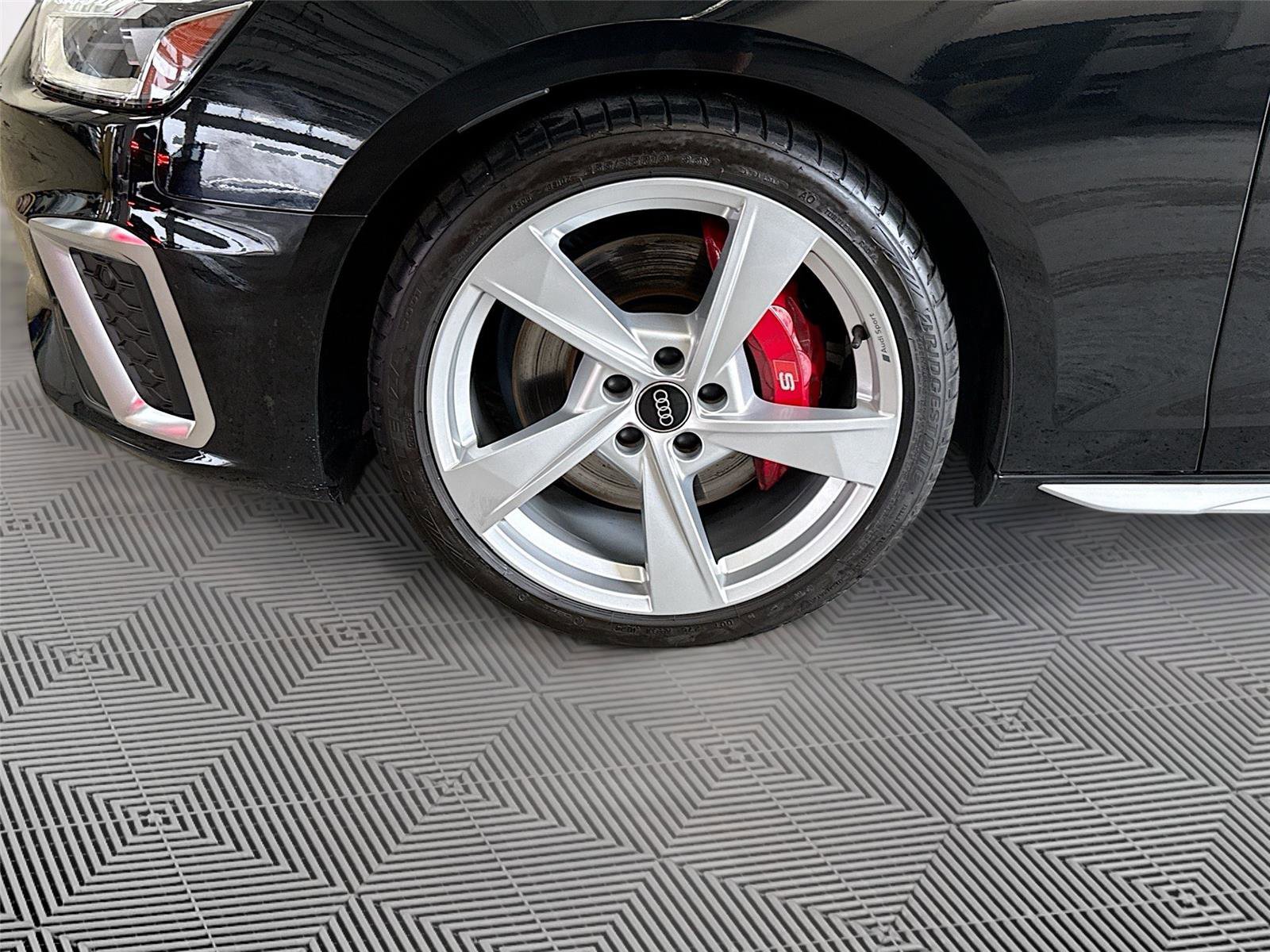 Certified 2023 Audi S4 Premium Plus w/ Premium Plus Package image 32