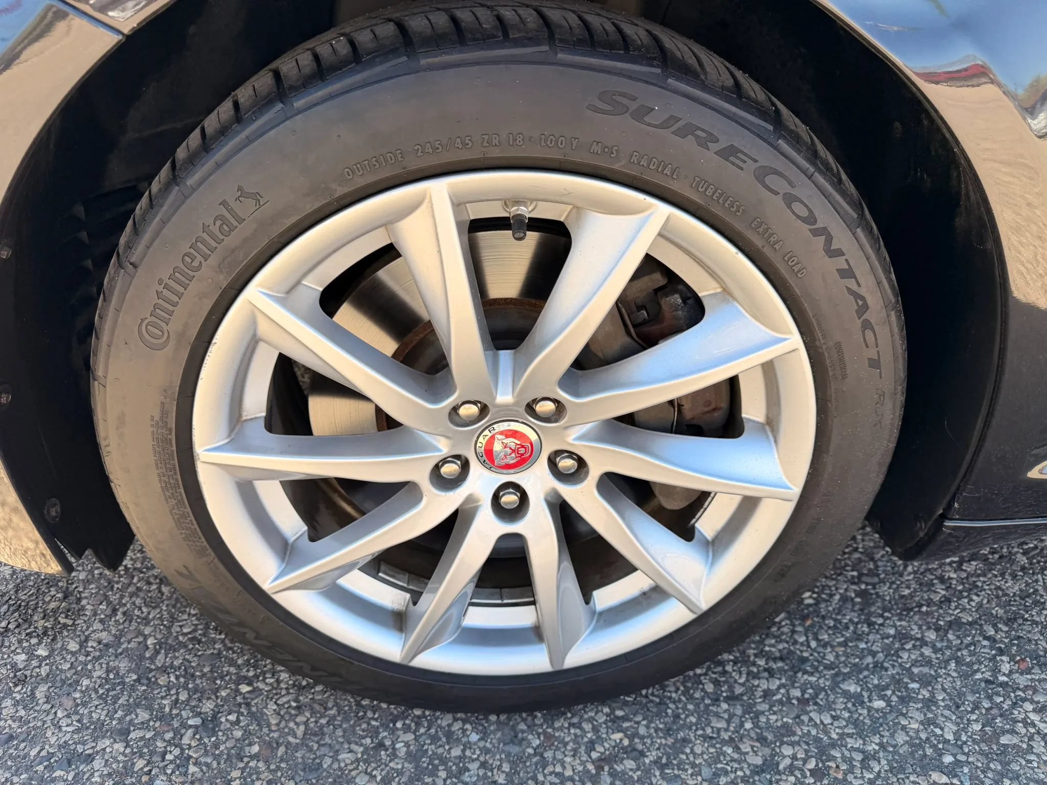 Used 2015 Jaguar XF Premium RWD image 20