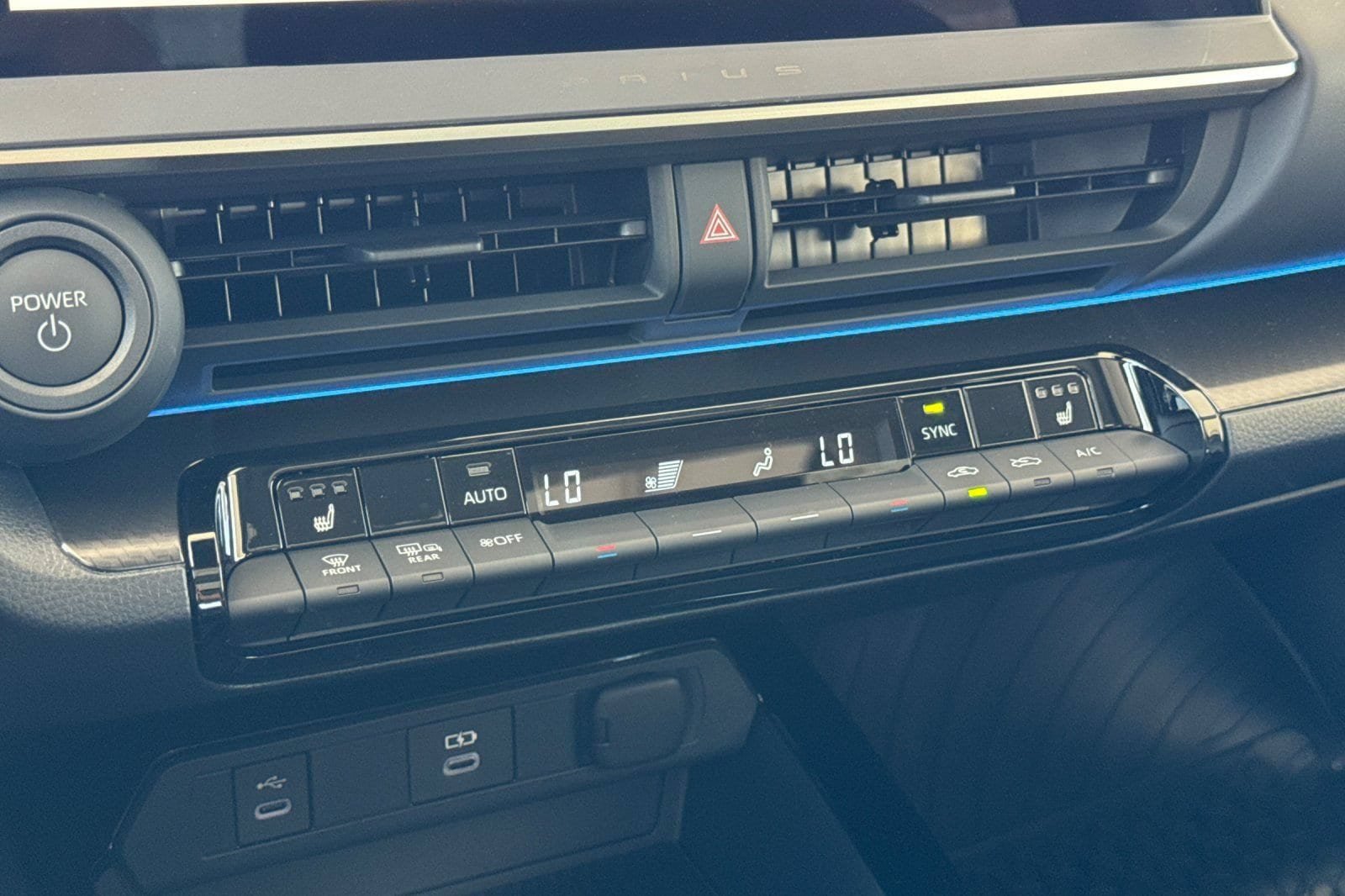 New 2027 Toyota Prius FWD image 23