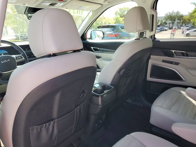 Used 2023 Kia Telluride SX Prestige image 9