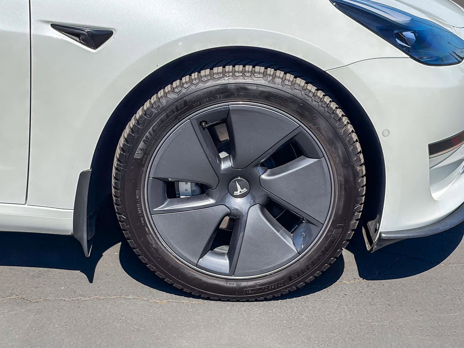Used 2022 Tesla Model 3 image 9