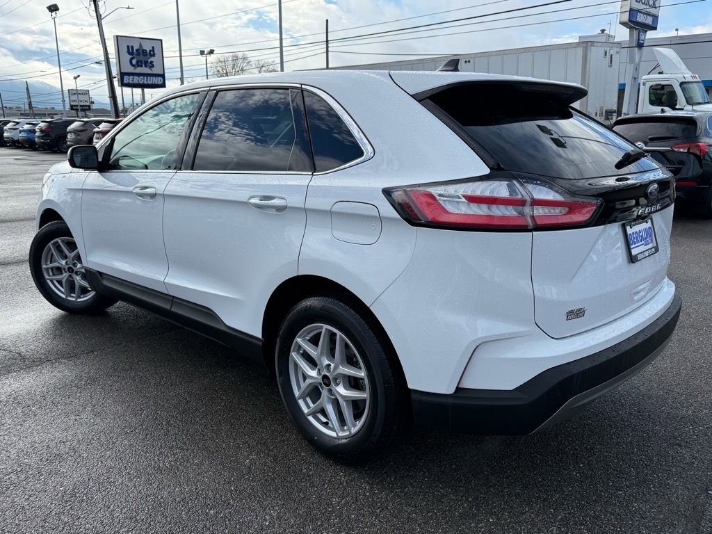 Used 2024 Ford Edge SEL image 6